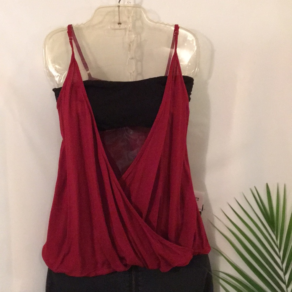 ✨NWT ✨ LIRA ‘Alabama’ Cross Top